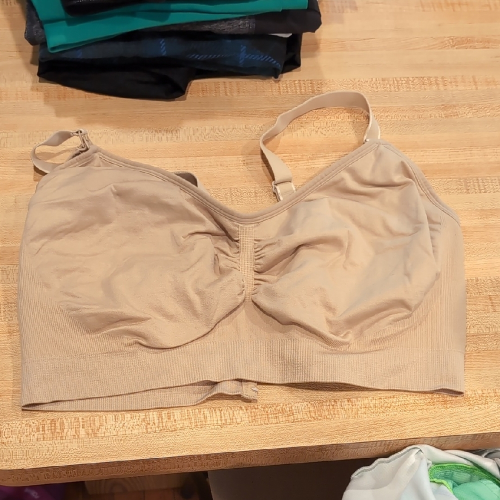 Tan Wireless Bra with Adjustable Straps